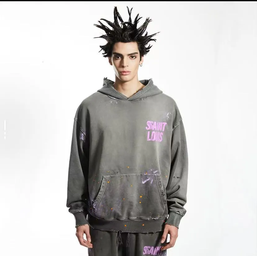 Style No. S228 P300💰 (450g version) SSSAINT LOUIS ink-washed distressed letter logo printed hooded pullover sweatshirt. Made of 450g dense cotton fabric, washed process, loose fit. Same style for men and women. Size: S-XL